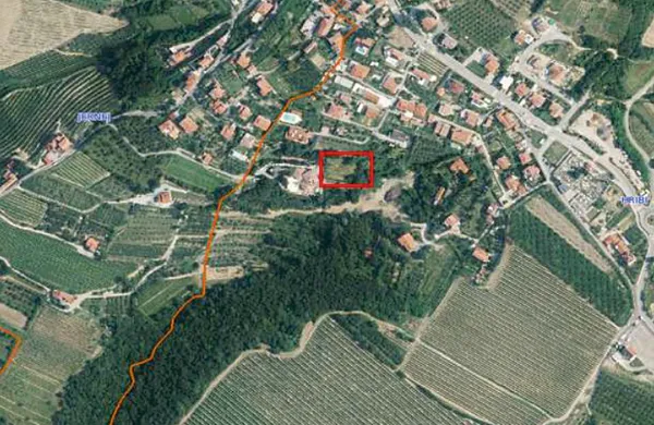 Kolomban parcela