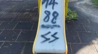 Grafitirana igrala na otroškem igrišču v Sv. Antonu.