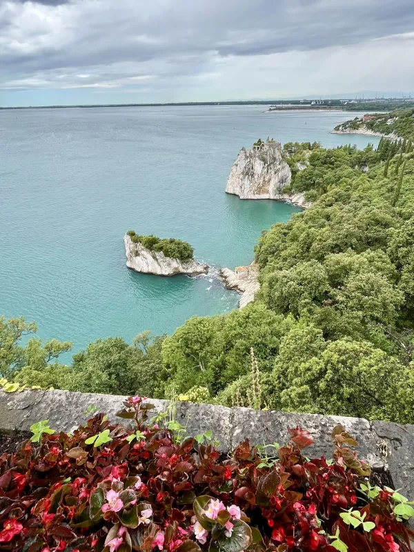 Devinski grad Miramar Jurij Hudolin