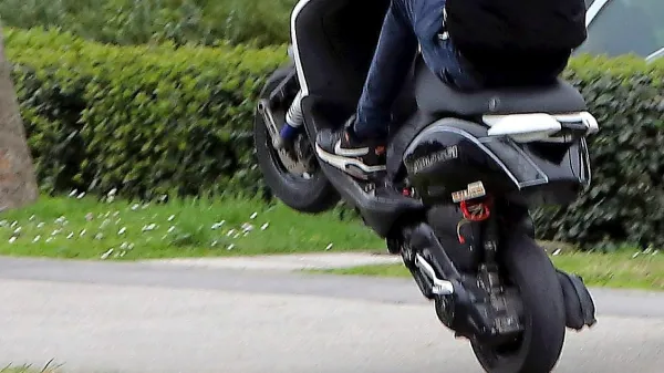 Policija k odgovornosti poziva starše