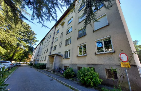 monografija arhitektura Nove Gorice 