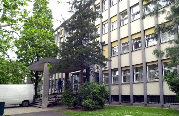 sodišče v novi gorici stavba