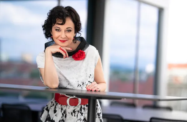 Zrelost je zanjo svoboda in ne breme