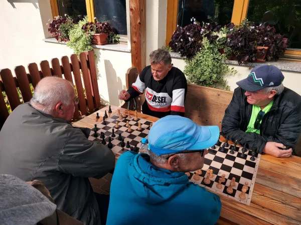 Brezdomiada letno dru?abno sre?anje brezdonih dan brezmstva 12 organizacij 