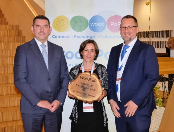 Dogodek se je zaključil z uradnim začetkom pobude WoodPop nagrade Dara, katere namen je praznovati dosežke na področju trajnostne gradnje z lesom.
