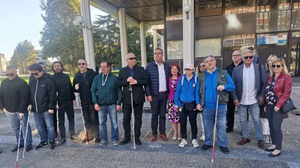 Koper, slepi in slabovidni, 