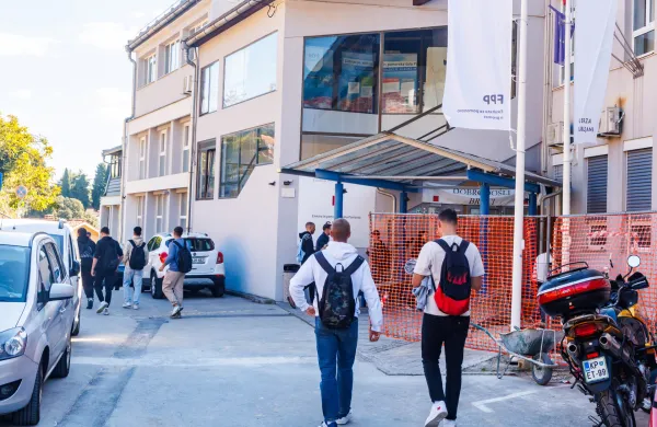 Kadrovska vrzel postavlja na kocko izobraževanje bodočih pomorcev?