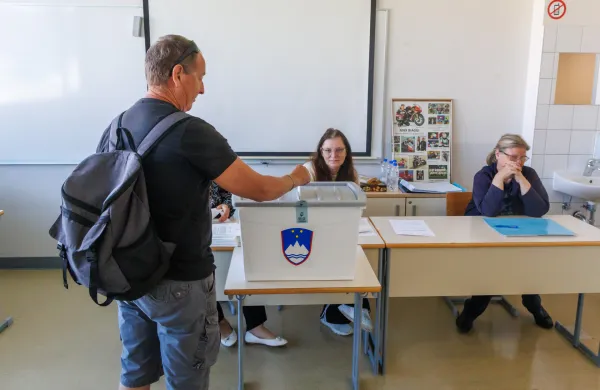 Koper, 11.5.2025Referendum, Zakonodajni referendum o ZDPIDU 2025, volišca, volišce STŠ Koper