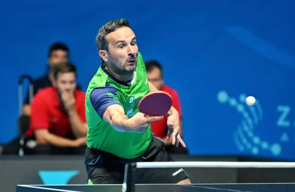 Bojan Tokić, Slowenien, am zweiten Tag der Team-Europameisterschaften im Tischtennis in Zadar, Kroatien Bojan Tokic, Slowenien, am 13. Oktober 2025 in der Vorrunde der Team-Europameisterschaften im Tischtennis in der Kresimir-Kosic-Halle in Zadar Kroatien im zweiten Gruppenspiel gegen Dänemark Zadar Kresimir-Kosic-Halle Kroatien *** Bojan Tokic, Slovenia, on the second day of the European Team Table Tennis Championships in Zadar, Croatia Bojan Tokic, Slovenia, on October 13, 2025 in the preliminary round of the European Team Table Tennis Championships in the Kresimir Kosic Hall in Zadar Croatia in the second group match against Denmark Zadar Kresimir Kosic Hall Croatia,Image: 1045201819, License: Rights-managed, Restrictions:, Model Release: no, Credit line: IMAGO/imago sportfotodienst/Profimedia