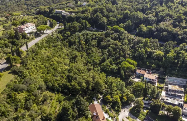 Brilosa bo gradila garažno hišo nad Portorožem