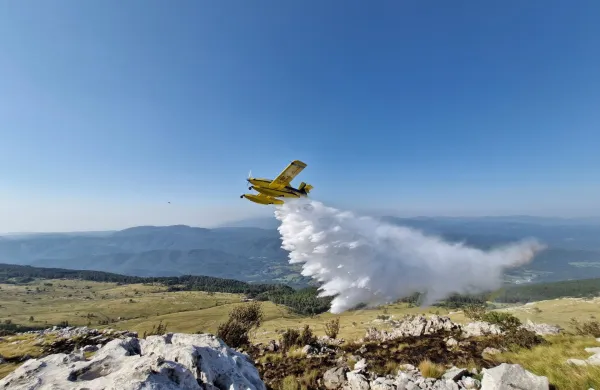 Namesto helikopterjev in letal gasilcem poslali inšpekcijo