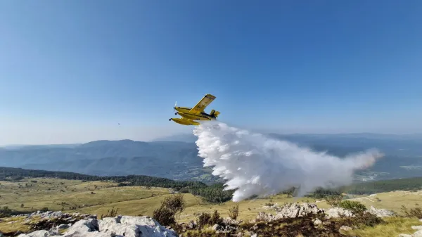 Namesto helikopterjev in letal gasilcem poslali inšpekcijo