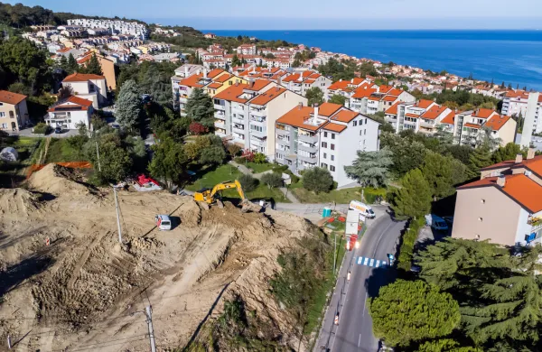 Koper, 14.10.2025Markovec, Kvedrova cesta, Gradnja javni parking, parkirisce, 