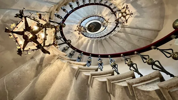 dvorec Miramar Devinski grad potopis Jurij Hudolin 