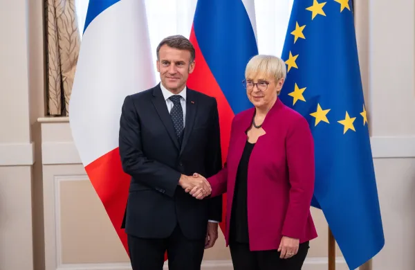 Ljubljana, predsedniska palaca.Obisk francoskega predsednika Emmanuela Macrona.Uradni sprejem pri predsednici republike Natasi Pirc Musar.