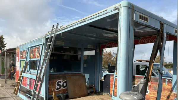 Oly Burger se po več desetletjih poslavlja od koprskega mestnega središča.