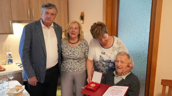 S presenečenjem so Alojzu Sedmaku polepšali 101. rojstni dan