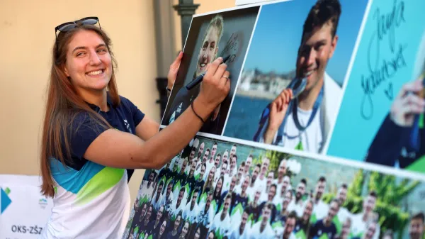 Slovenija, Ljubljana12.08.2024, 12. avgust 2024športnice in športniki se družijo z novinarji po vrnitvi iz Olimpijade Parizu. Andreja Leški Foto:Borut ?ivulovi?/BOBO