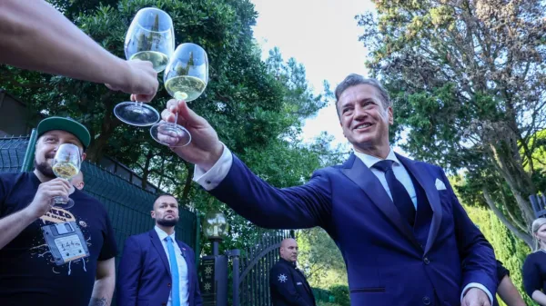 Robert Golob in Tina Gaber Golob sta se poročila v začetku septembra v Strunjanu.