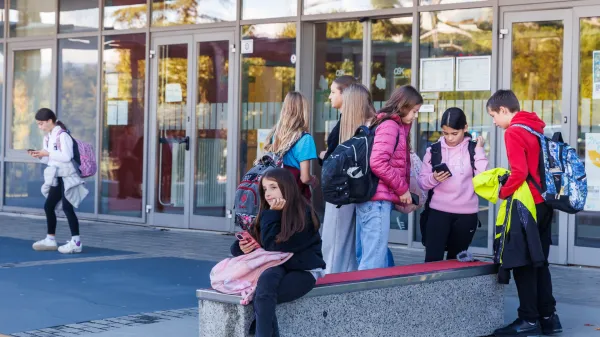 Koper, 24.10.2025Osnovna sola Koper, Solarji, otroci, zacetek pocitnice krompirjeve