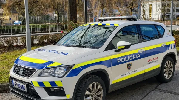 So policisti kaznovali skoraj slepo starko?