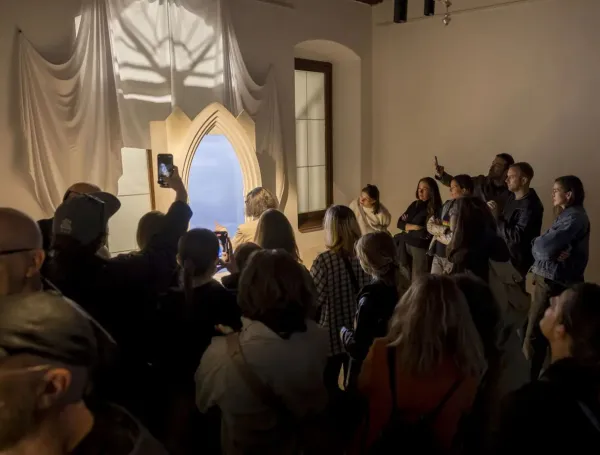 Razstava je na ogled v koprski Palači Gravissi – Buttorai