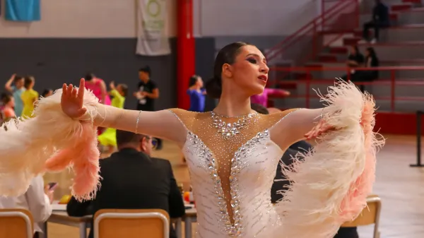 Na Škofijah je kipelo od plesne strasti