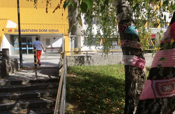 Onkološki bolniki bi del storitev lahko opravili v lokalnih zdravstvenih laboratorijih