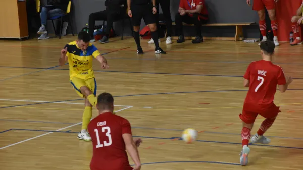  Bronx strel Nik Kovačič proti Oplast