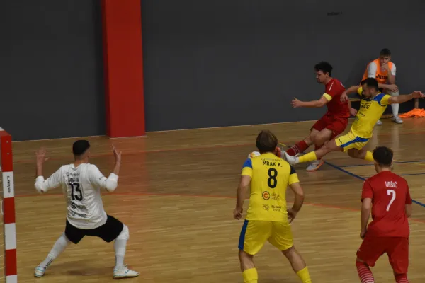  Oplast Nejc Kovačič proti Bronx