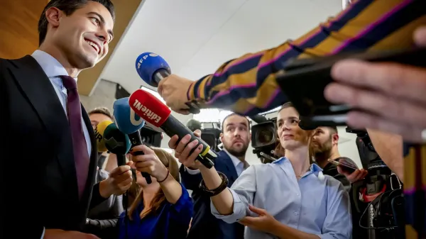 Leader of D66 (Democrats 66) Rob Jetten (L) speaks to journalists in The Hague on Ocotber 31, 2025, after the D66 party won the the Dutch parliamentary elections. Dutch centrist leader Rob Jetten told AFP on October 31, 2025 his election victory over far-right head Geert Wilders showed it was possible to beat populist parties that are on the rise in Europe.,Image: 1049420914, License: Rights-managed, Restrictions: Netherlands OUT, Model Release: no, Credit line: Robin Utrecht/AFP/Profimedia