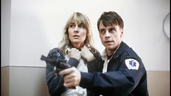 Savina Geršak ob Marku Hammilu v filmu Midnight Ride