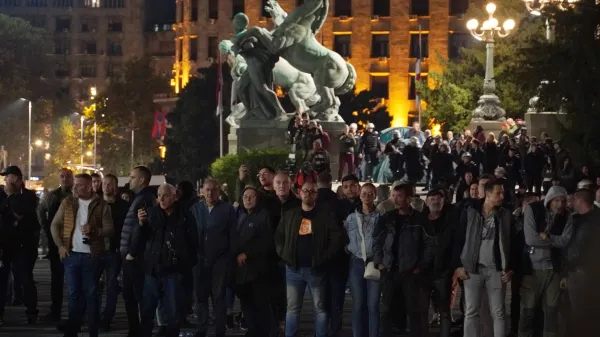 Policija je pridržala 37 ljudi.