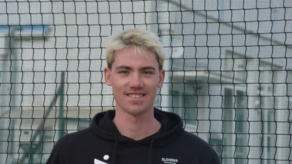 Z družinskim denarjem na svetovno prvenstvo v Mehiko