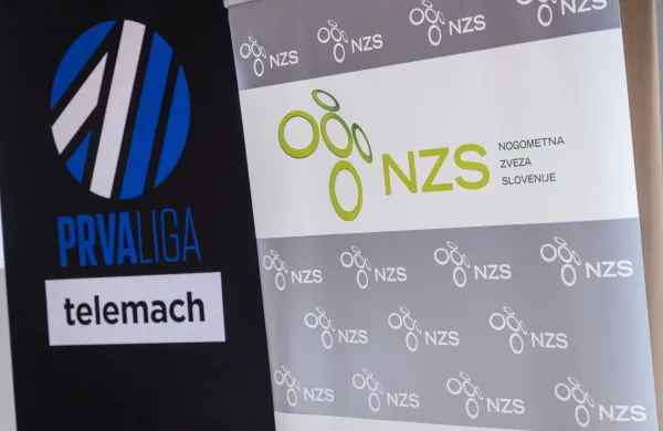 Na novinarski konferenci Nogometne zveze Slovenije na Brdu pri Kranju so izdali kazni za nogometne klube.