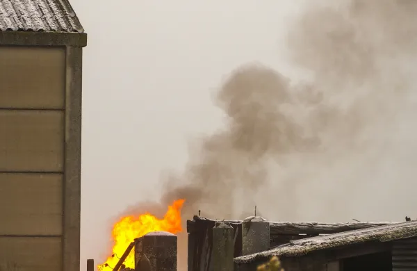 Požar se je zgodil v skladišču pnevmatik.