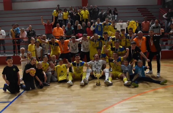 Bronx slavje navijači Škofije tretje mesto državno prvenstvo futsal