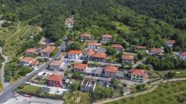 ﻿Gabrovica, 10.6.2025Vas Gabrovica, panorama vasi