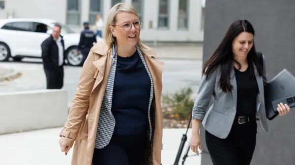 Murska Sobota, Pokrajinski arhiv Maribor - enota za Prekmurje.Regijski obisk vlade v Pomurju.Prihod ministrice za kmetijstvo, gozdarstvo in prehrano Mateje Calusic.