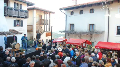 Z današnjega martinovanja v Šmartnem