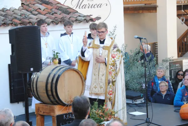 Z današnjega martinovanja v Šmartnem