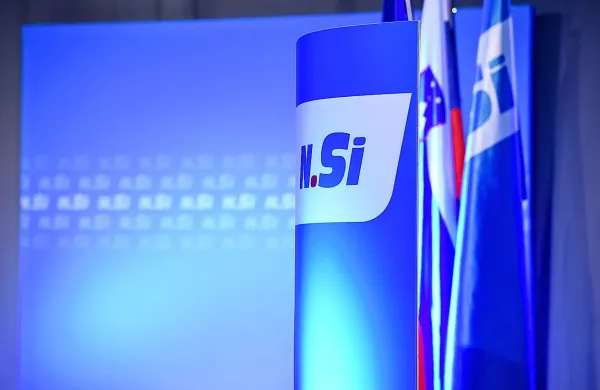 Komisija DZ policiji prijavila domnevno financiranje NSi preko T-2