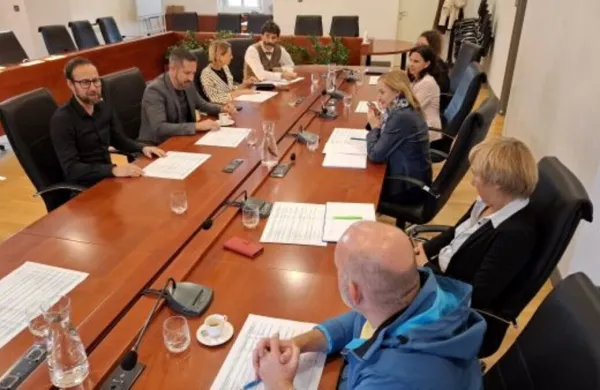 Občina ilirska Bistrica, župana dr. Gregor Kovačič in Danijel Cukjati Vrhnika