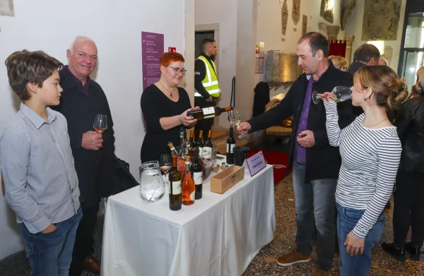 ﻿Koper, 16.11.2024Prireditev Altroke Martinovanje, pokušina vina, martinovanje