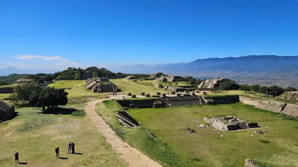 Monte Albán, ruševine Zapotekov