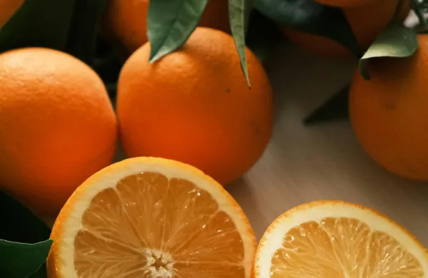 Manjše pomaranče imajo manj olupka ter večji delež soka in mesa.