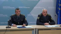 Vodja službe generalnega direktorja policije Uroš Lepoša in vodja strokovnega nadzora nad policisti PU Novo mesto Danijel Lorbek