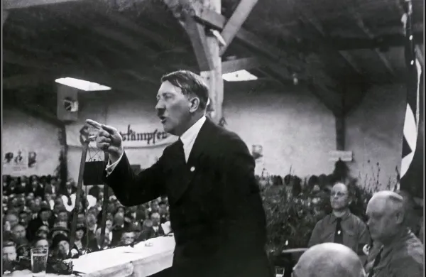 Image: 1044295802, License: Rights-managed, Restrictions: Usage restrictions: Advertising and promotion,Commercial electronic,Consumer goods,Direct mail and brochures,Indoor display,Internal business usage,Personal use, Model Release: no, Credit line: Shawshots/Alamy/Profimedia