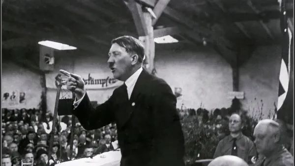 Image: 1044295802, License: Rights-managed, Restrictions: Usage restrictions: Advertising and promotion,Commercial electronic,Consumer goods,Direct mail and brochures,Indoor display,Internal business usage,Personal use, Model Release: no, Credit line: Shawshots/Alamy/Profimedia