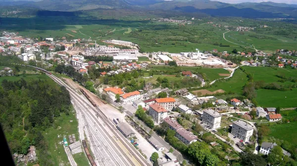 Pivka, mesto, iz zraka